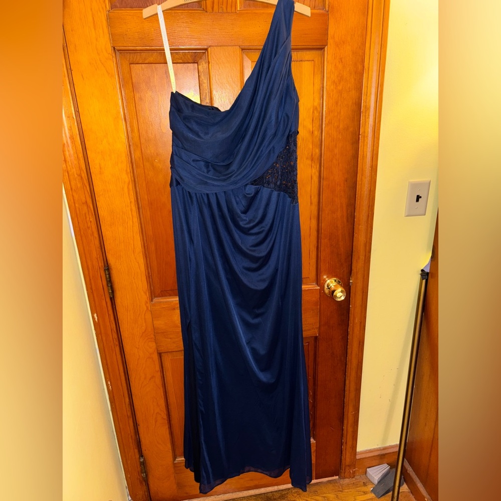 Formal One-Shoulder Navy Blue Dress with Lace cutout